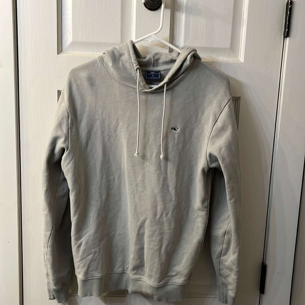 Vineyard vines sweatshirt